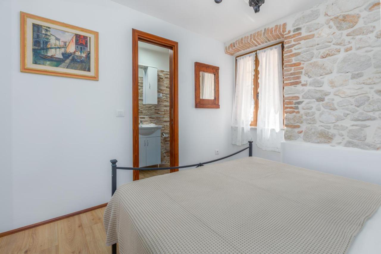 Apartment Lanterna Veneziana Ровинь Экстерьер фото